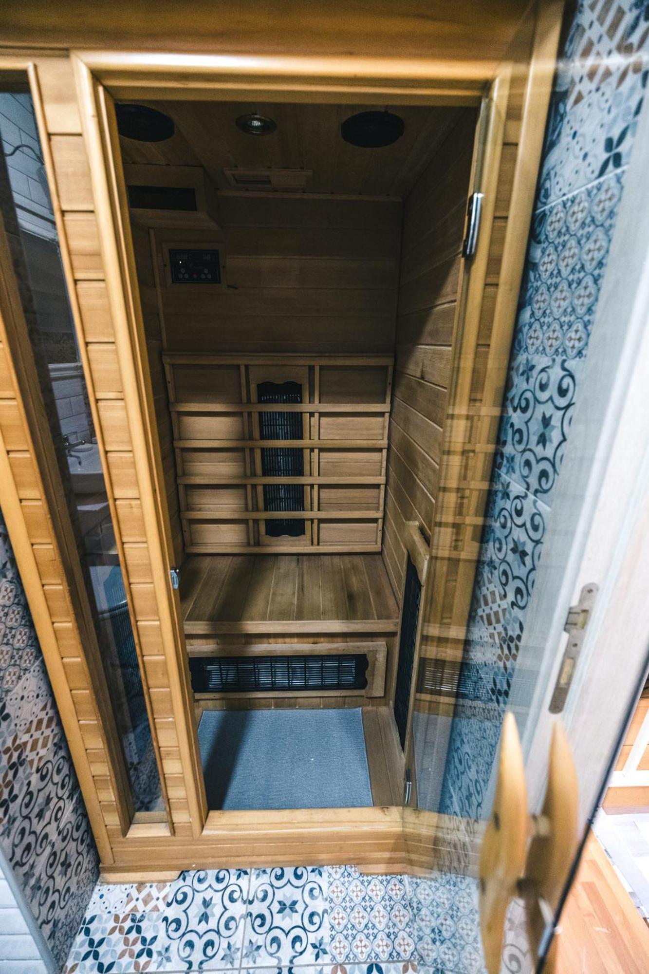 Spa Apartment Yin - Hot Tub, Sauna, Spa Nowy Sad Zewnętrze zdjęcie